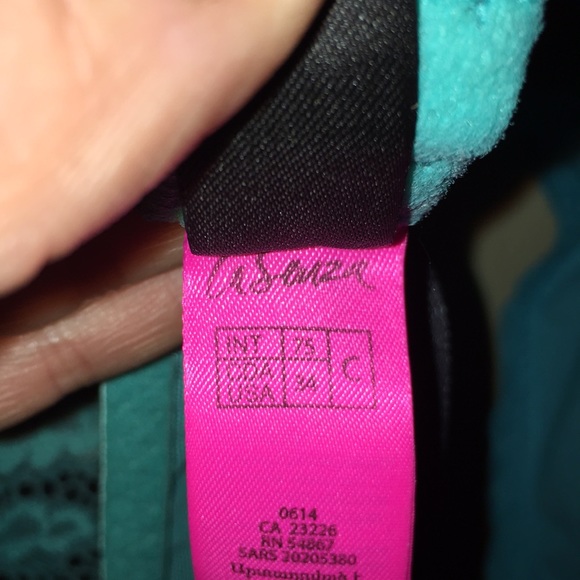 Bras - Picture 2 of 5